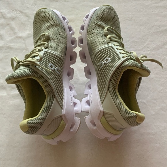 ON Cloudswift Running Shoe - Picture 10 of 15